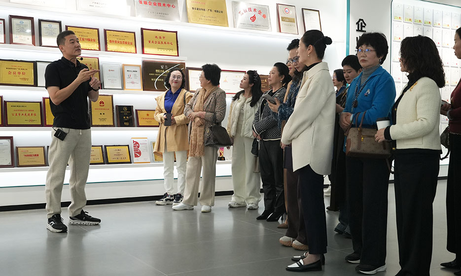 Showroom Tour Liri Architecture Technology